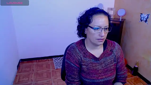 Snapshot of scarlet_wet chatting on December 2024 01:25:02 AM scarlet wet online show from December 2024 01:25:02 AM