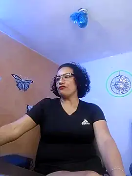 Snapshot of scarlet_wet chatting on March 2025 01:54:02 AM scarlet wet online show from March 2025 01:54:02 AM