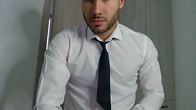 Snapshot of Justynn1 chatting on February 2025 06:51:01 AM Justynn1 online show from February 2025 06:51:01 AM