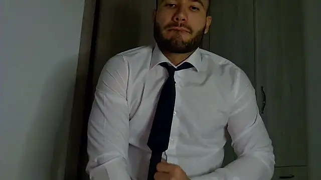 Snapshot of Justynn1 chatting on October 2025 09:57:02 PM Justynn1 online show from October 2025 09:57:02 PM