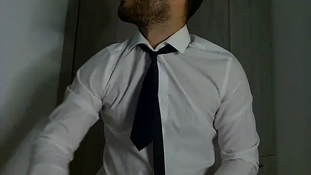 Snapshot of Justynn1 chatting on October 2025 08:54:02 PM Justynn1 online show from October 2025 08:54:02 PM