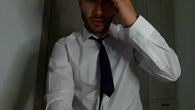 Snapshot of Justynn1 chatting on October 2025 10:21:01 PM Justynn1 online show from October 2025 10:21:01 PM