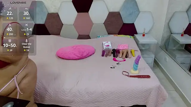 angel blue online show from December 2025 04:13:01 PM