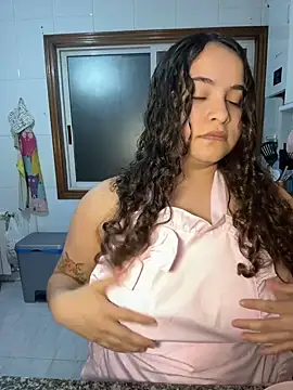 Snapshot of Sweet_sully__ chatting on December 2024 05:53:02 PM Sweet sully online show from December 2024 05:53:02 PM