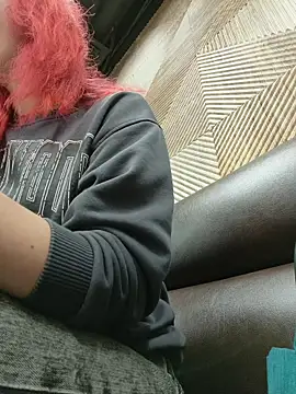 Frost foxy online show from November 2025 02:55:01 AM