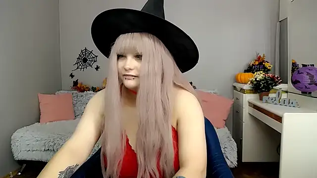 Snapshot of Estheri chatting on October 2025 07:09:02 AM Estheri online show from October 2025 07:09:02 AM