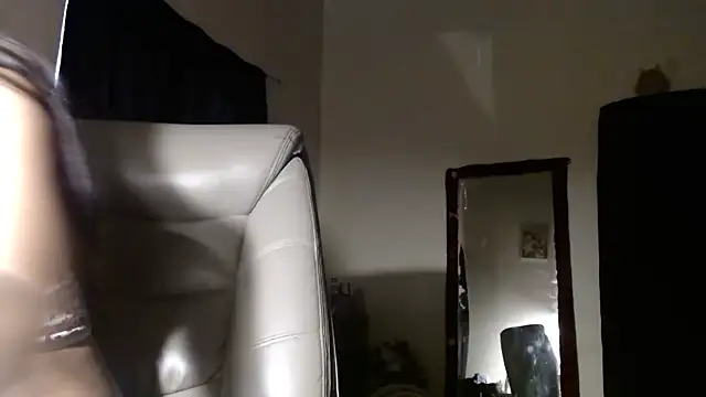 Snapshot of DAELAA chatting on April 2026 04:55:02 PM DAELAA online show from April 2026 04:55:02 PM