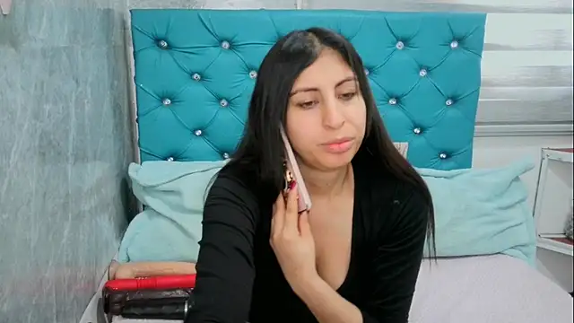 MAARYMOON online show from March 2025 05:18:02 PM