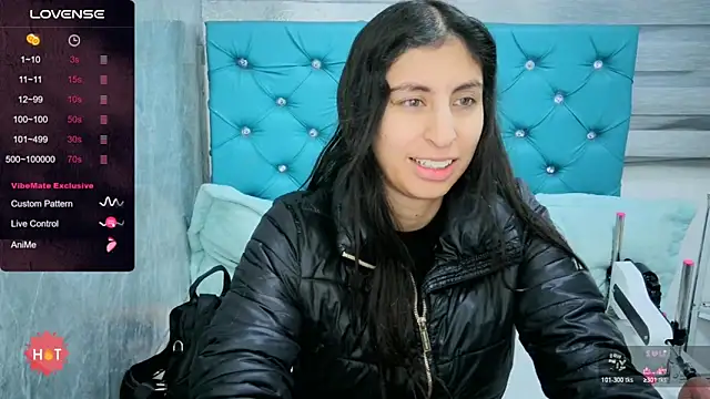 MAARYMOON online show from November 2025 11:00:02 AM