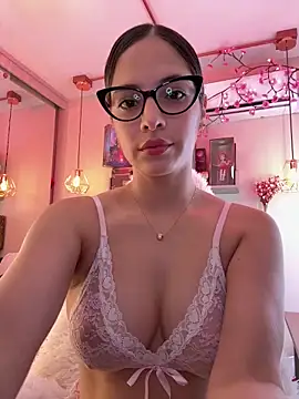 Snapshot of Zoe_Bae chatting on March 2026 11:09:01 PM Zoe Bae online show from March 2026 11:09:01 PM