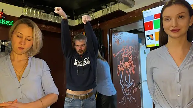 Snapshot of dirtypub chatting on November 2025 12:34:01 PM dirtypub online show from November 2025 12:34:01 PM