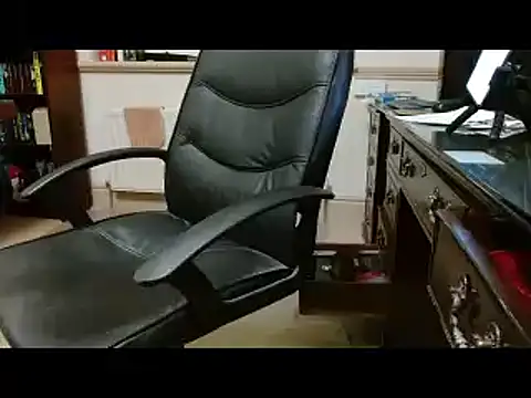 Snapshot of alan_inlondon chatting on February 2025 11:55:02 PM alan inlondon online show from February 2025 11:55:02 PM