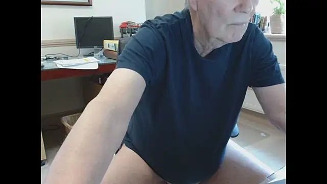 Snapshot of alan_inlondon chatting on March 2026 04:02:02 PM alan inlondon online show from March 2026 04:02:02 PM