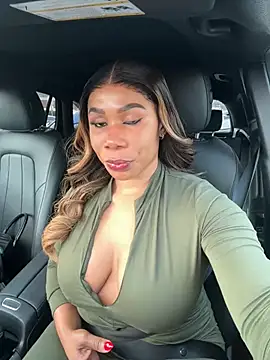 Snapshot of Belle___ chatting on December 2024 09:50:01 PM Belle    online show from December 2024 09:50:01 PM