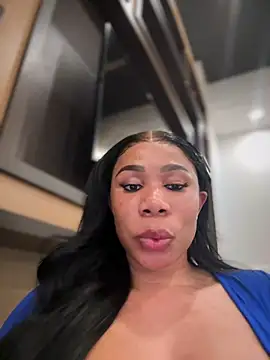 Snapshot of Belle___ chatting on December 2024 01:24:01 AM Belle    online show from December 2024 01:24:01 AM