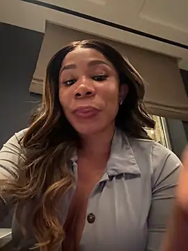 Snapshot of Belle___ chatting on February 2025 02:37:01 AM Belle    online show from February 2025 02:37:01 AM