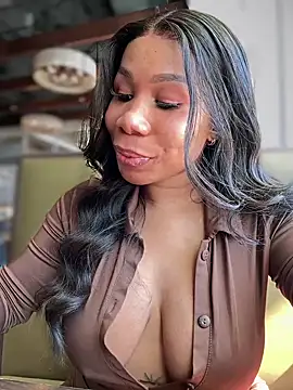 Snapshot of Belle___ chatting on February 2025 05:42:02 PM Belle    online show from February 2025 05:42:02 PM