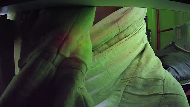 Snapshot of Walltaz chatting on January 2026 03:01:02 AM Walltaz online show from January 2026 03:01:02 AM