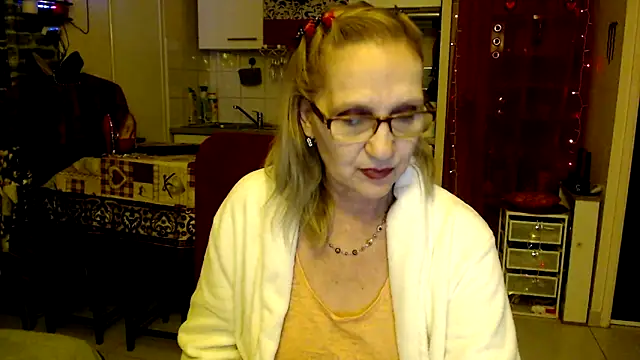 Snapshot of Ala-N-Dala chatting on February 2026 03:02:01 AM Ala-N-Dala online show from February 2026 03:02:01 AM