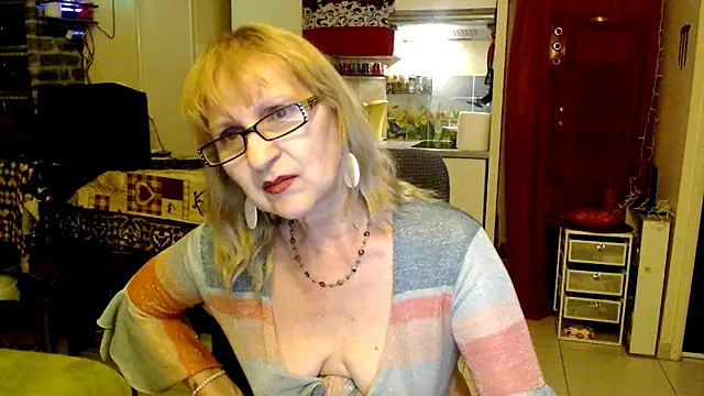 Snapshot of Ala-N-Dala chatting on February 2026 05:25:02 AM Ala-N-Dala online show from February 2026 05:25:02 AM