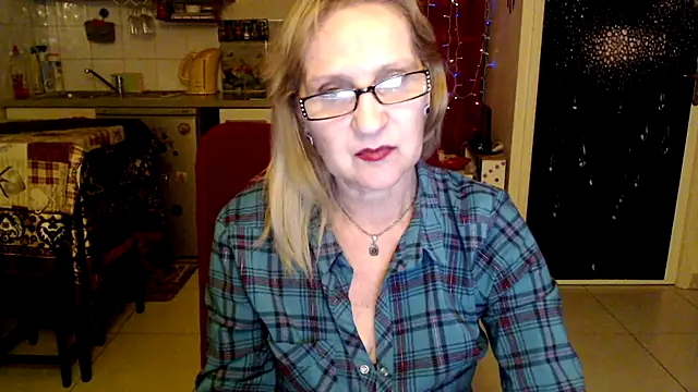Snapshot of Ala-N-Dala chatting on March 2026 02:28:01 AM Ala-N-Dala online show from March 2026 02:28:01 AM