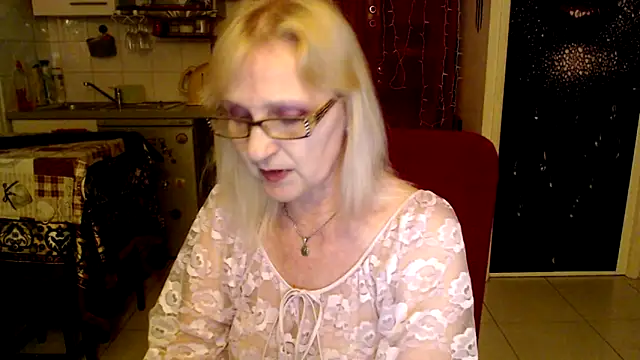 Snapshot of Ala-N-Dala chatting on March 2026 05:00:02 AM Ala-N-Dala online show from March 2026 05:00:02 AM