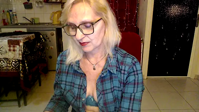 Snapshot of Ala-N-Dala chatting on March 2026 03:09:02 AM Ala-N-Dala online show from March 2026 03:09:02 AM