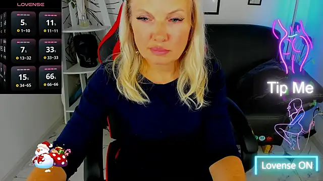 Snapshot of Abby_Moore_ chatting on March 2025 11:09:02 PM Abby Moore online show from March 2025 11:09:02 PM