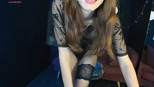 Snapshot of MirandaGlow chatting on February 2025 08:49:01 AM MirandaGlow online show from February 2025 08:49:01 AM