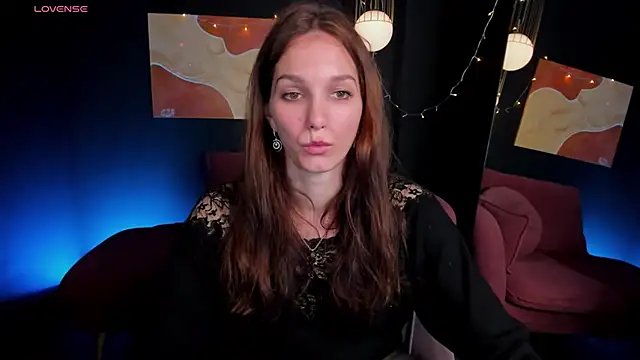 Snapshot of MirandaGlow chatting on March 2025 05:46:01 AM MirandaGlow online show from March 2025 05:46:01 AM