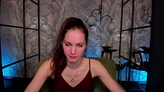 Snapshot of MirandaGlow chatting on March 2026 08:19:01 AM MirandaGlow online show from March 2026 08:19:01 AM