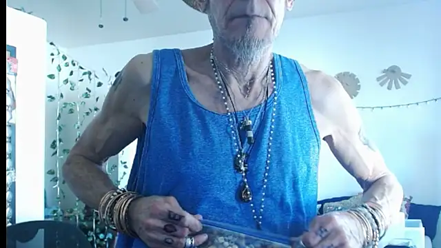 Snapshot of mycock2474u chatting on March 2025 09:43:02 PM mycock2474u online show from March 2025 09:43:02 PM