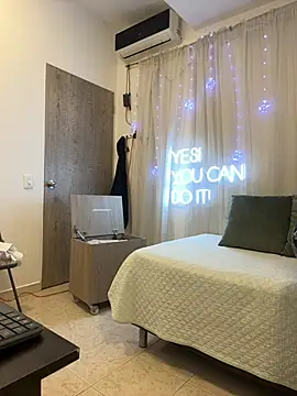 Snapshot of carolgaita chatting on February 2025 11:09:02 AM carolgaita online show from February 2025 11:09:02 AM