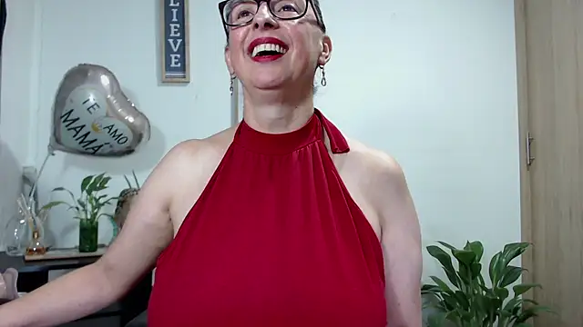 Snapshot of pattymaturex chatting on April 2026 02:01:01 AM pattymaturex online show from April 2026 02:01:01 AM