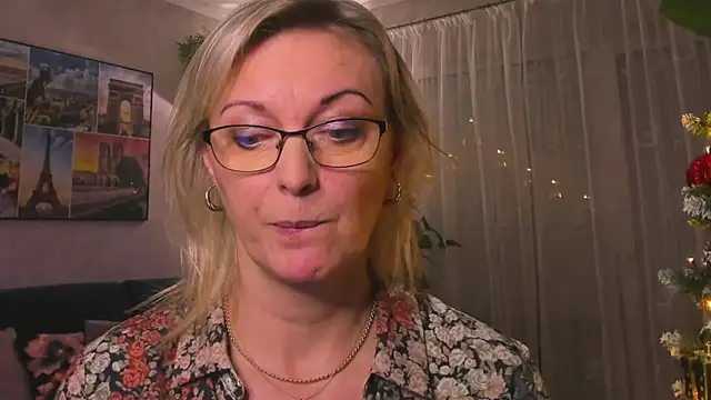 vanessa chat online show from January 2025 05:22:02 PM