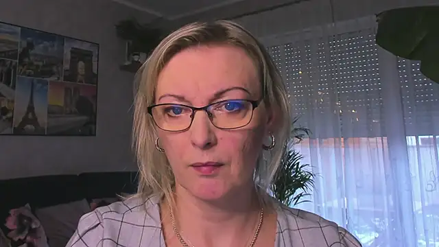 vanessa chat online show from January 2025 02:21:02 PM