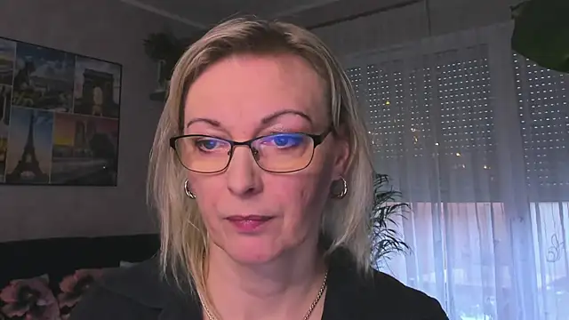 vanessa chat online show from January 2025 02:22:01 PM