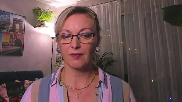 vanessa chat online show from January 2025 08:54:01 PM