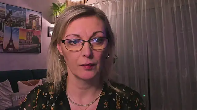 vanessa chat online show from March 2025 05:50:01 PM