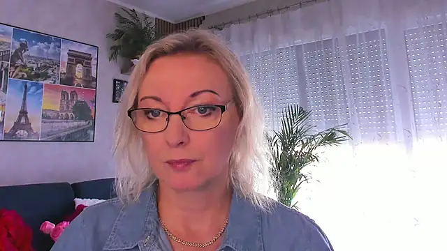 vanessa chat online show from June 2026 01:23:02 PM