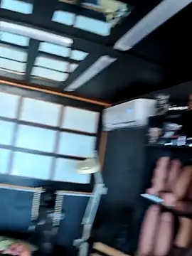 Snapshot of DarkDea chatting on September 2025 03:33:01 PM DarkDea online show from September 2025 03:33:01 PM