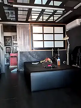 Snapshot of DarkDea chatting on October 2025 12:56:01 PM DarkDea online show from October 2025 12:56:01 PM