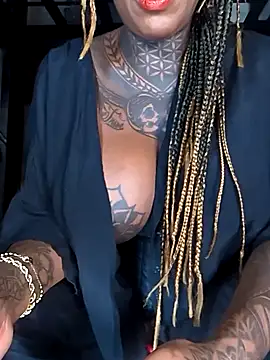 Snapshot of DarkDea chatting on October 2025 05:14:02 PM DarkDea online show from October 2025 05:14:02 PM