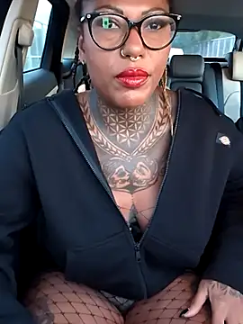 Snapshot of DarkDea chatting on November 2025 03:56:01 PM DarkDea online show from November 2025 03:56:01 PM