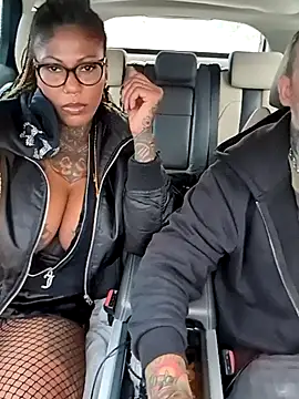 Snapshot of DarkDea chatting on November 2025 03:12:01 PM DarkDea online show from November 2025 03:12:01 PM