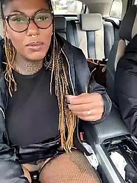 Snapshot of DarkDea chatting on November 2025 10:47:02 AM DarkDea online show from November 2025 10:47:02 AM