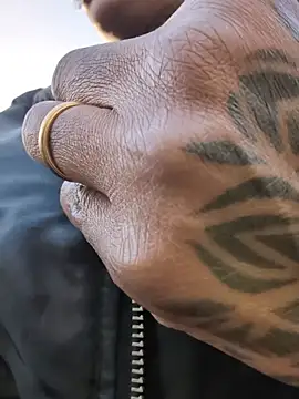 Snapshot of DarkDea chatting on November 2025 02:00:01 PM DarkDea online show from November 2025 02:00:01 PM