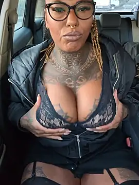 Snapshot of DarkDea chatting on December 2025 02:55:01 PM DarkDea online show from December 2025 02:55:01 PM