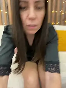 Snapshot of HotyWinter chatting on January 2025 04:40:01 PM HotyWinter online show from January 2025 04:40:01 PM