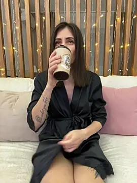 Snapshot of HotyWinter chatting on March 2025 06:05:02 PM HotyWinter online show from March 2025 06:05:02 PM